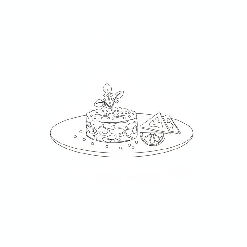 Una torre redonda de tartar en un plato con una ramita de berros encima, granos de pimienta esparcidos, una rodaja de limón y un triángulo de pan tostado